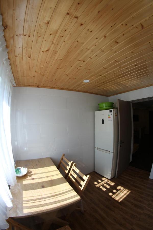 Novel House Apartment Мартвили Екстериор снимка