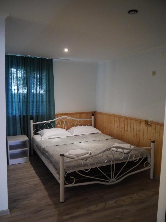 Novel House Apartment Мартвили Екстериор снимка